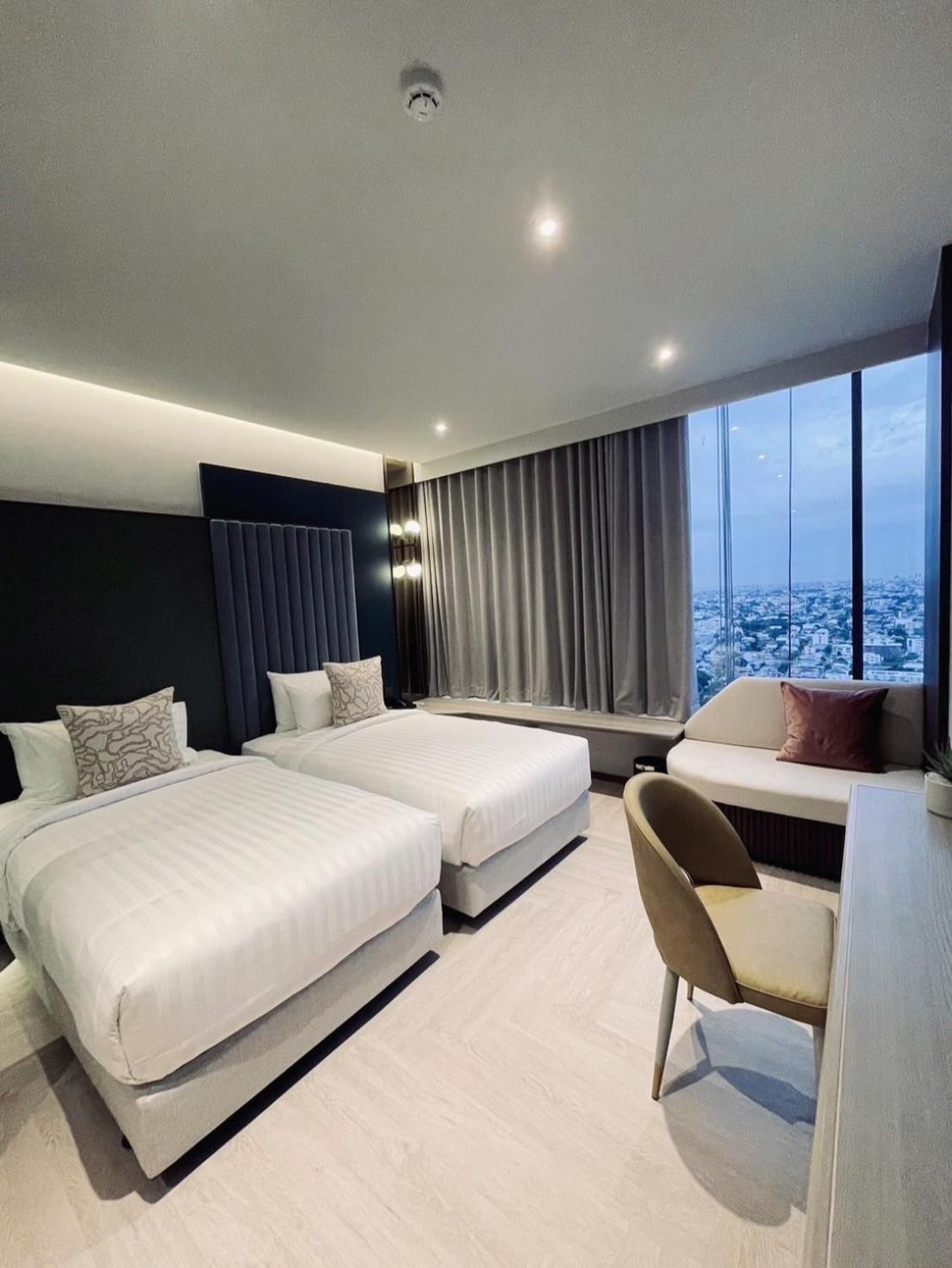The Quarter Ratchayothin By Uhg Hotel Bangkok Exterior photo